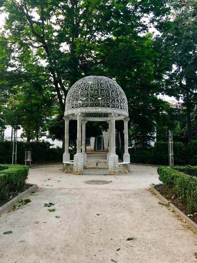 Appartamento Piso céntrico con Parking a 20min de Barcelona Terrassa Esterno foto